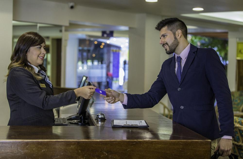 San Nicolas Hotel Casino Ενσενάντα Εξωτερικό φωτογραφία